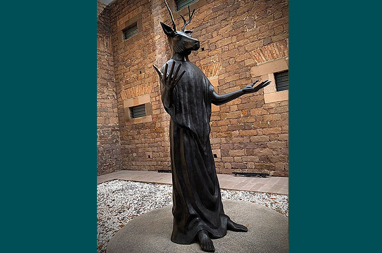 Leonora Carrington, Unknown, 2010, bronce.